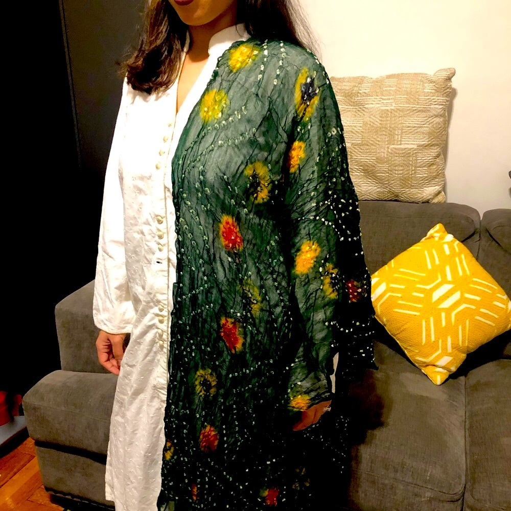 tie-dyed dupatta/scarf (green)